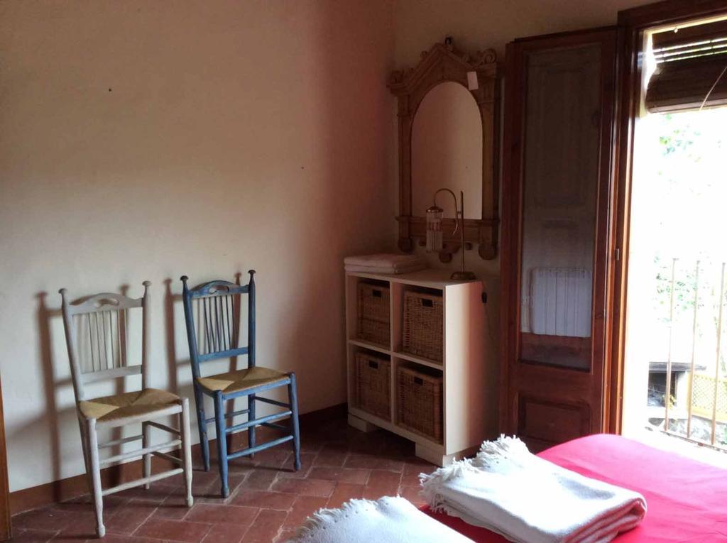 Vila La Casanova De Beuda Pokoj fotografie