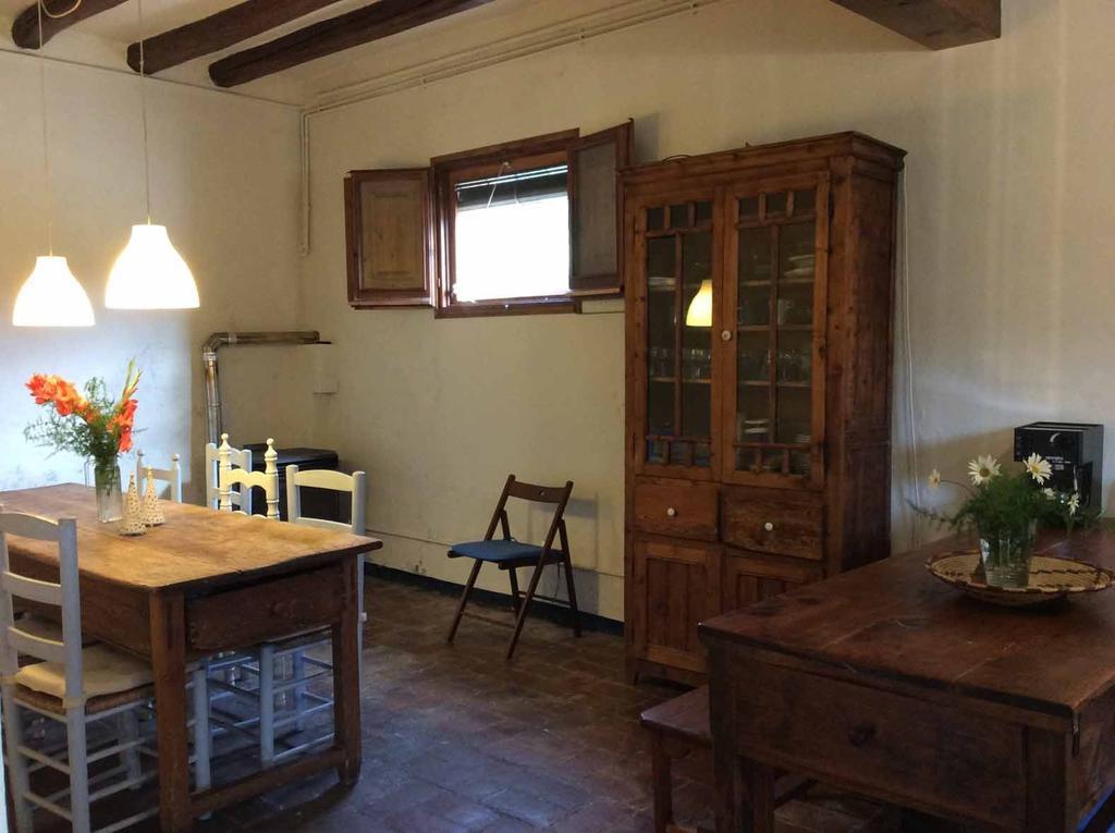 Vila La Casanova De Beuda Pokoj fotografie