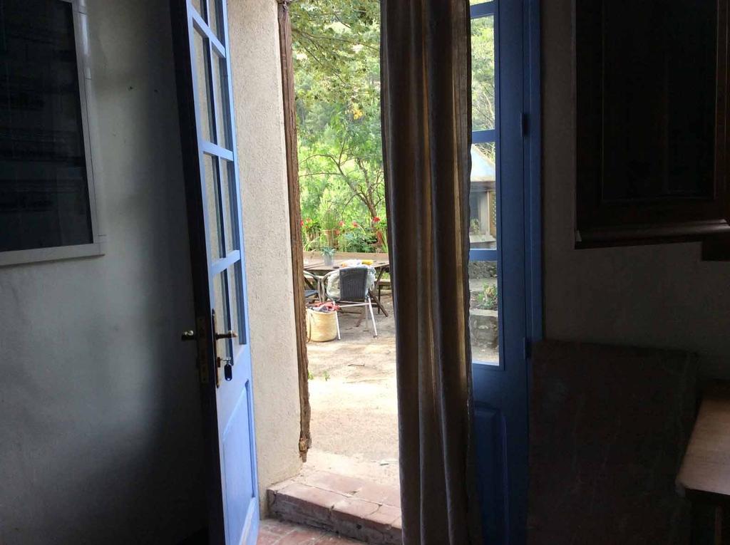 Vila La Casanova De Beuda Exteriér fotografie